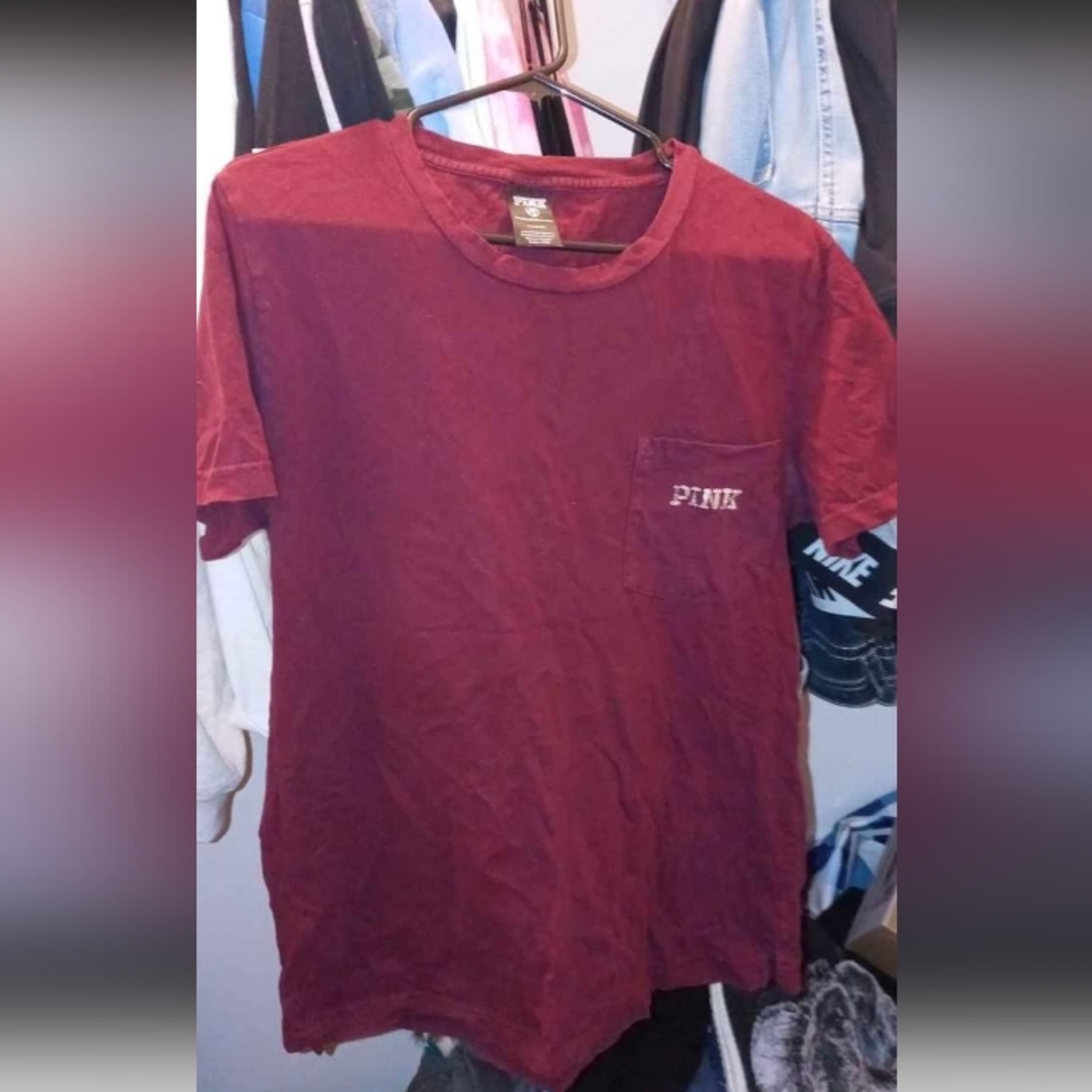 Vs pink shirt